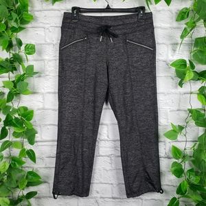 Athleta Small Gray Cropped Workout Pants R…